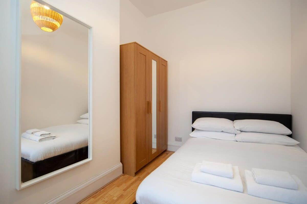 Lovely 2 Bedroom Apartment In Tooting Лондон Екстер'єр фото
